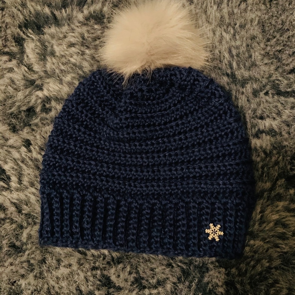 Crochet Hat 🎁 - Picture 2 of 5